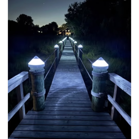 Solar Piling Cap Dock Light (8″ White LED), solar LED piling cap light